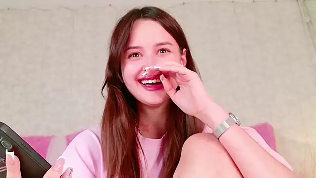 EveKiki's Live XXX Chat