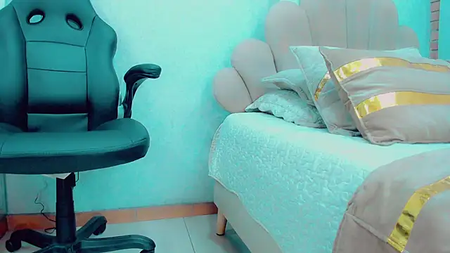 XXX chat uživo modela SofiaZaenzz