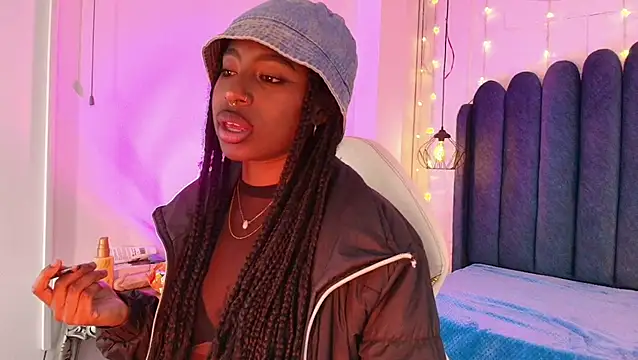 Queen_perla_ Live XXX-Chat