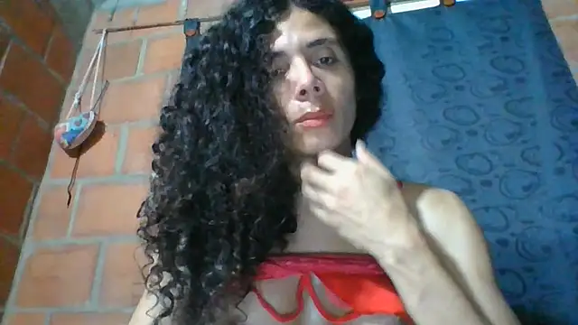 Nadia_Monroe Adlı Modelin Canlı XXX Sohbeti