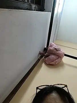 mini27mimi Chat XXX in diretta