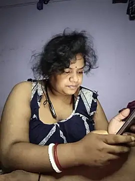 Deborbhavi222 ওয়েবক্যাম শো