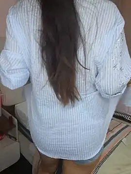 Alya-selim Adlı Modelin Web Kamerası Şovu