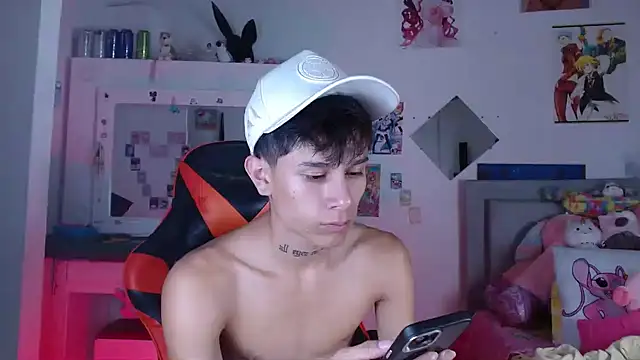 Jake_beach_ Adlı Modelin Canlı XXX Sohbeti