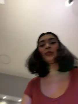 MiahWindsor লাইভ XXX চ্যাট