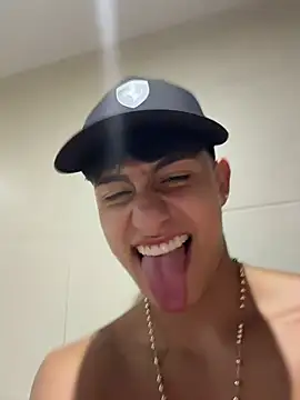 Chat +18 de Lander_Cruz ao vivo