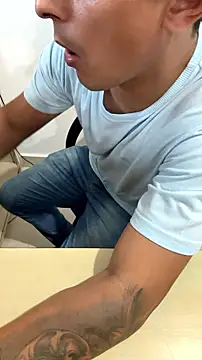 Chat +18 de DihKasado ao vivo