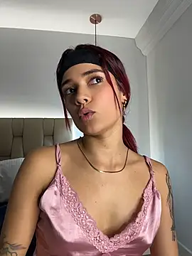 amber_sparkle Adlı Modelin Canlı XXX Sohbeti