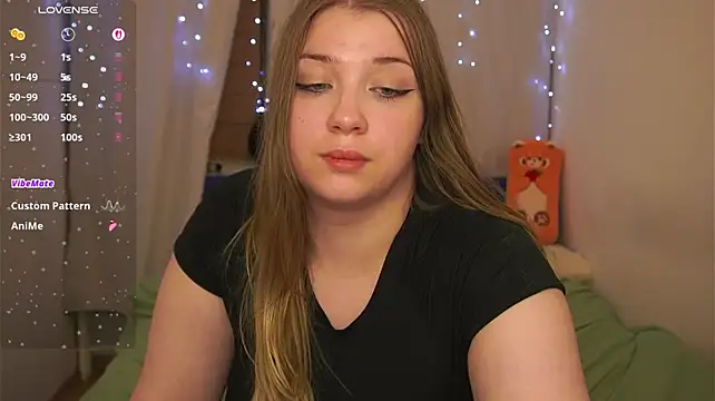 CuteSharloti 现场XXX聊天