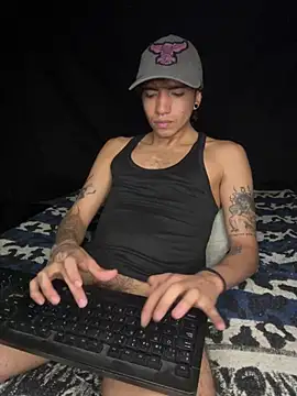 Czat XXX na żywo – darkodarkoo