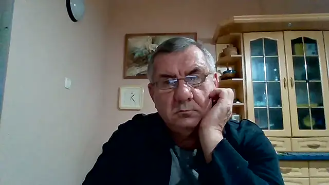 دردشة machomale3 الجنسية المباشرة