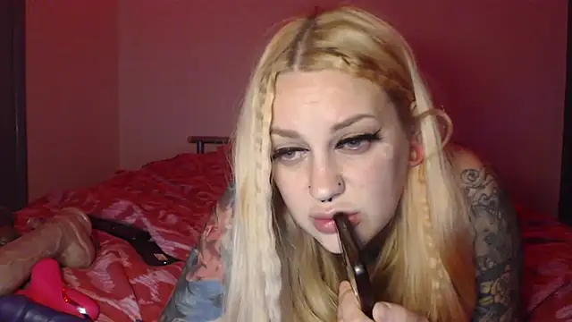 XXX chat uživo modela Wicked-hex