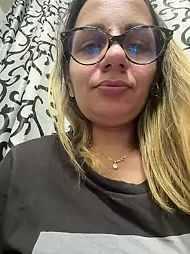 mariahotgirl's Live XXX Chat