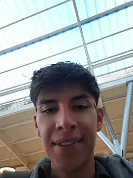 ZaneHoward – Naživo XXX chat