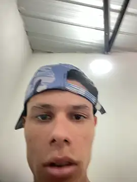 Chat XXX ao vivo de LuiguiMoore