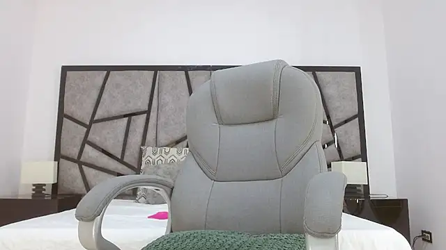 sophia_hadid's Live XXX Chat