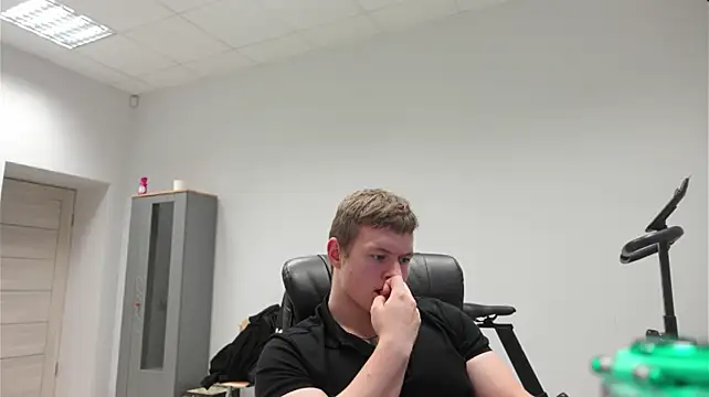 Richard_Dullas élő XXX-chatje