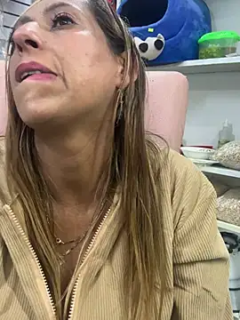 Dama_Rouge live XXX chat