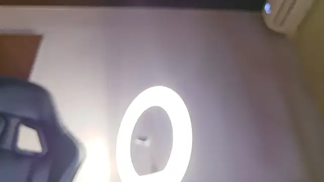 XXX chat uživo modela miia_stonne