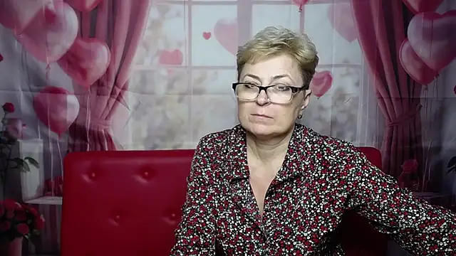 دردشة EmiliaGree الجنسية المباشرة