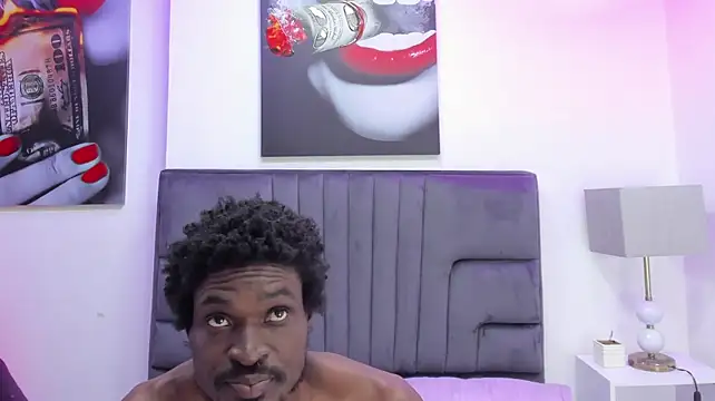 Živý XXX chat derek_raser