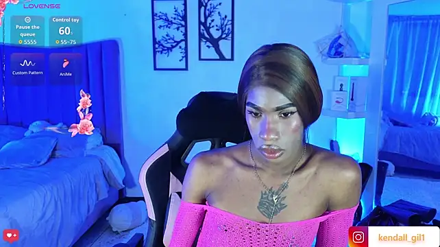 Kendall_Gil live XXX chat