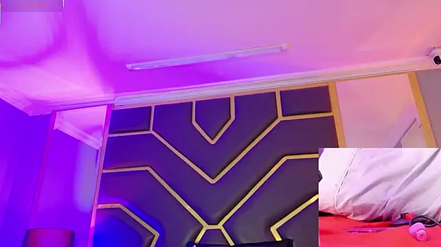 Scarlettt_Ass' Live XXX Chat