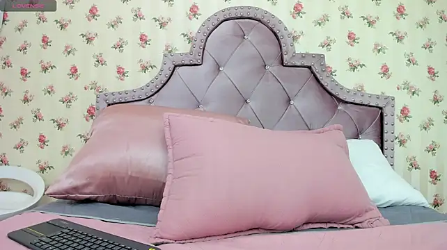 Chat +18 de ariana_moon00 ao vivo