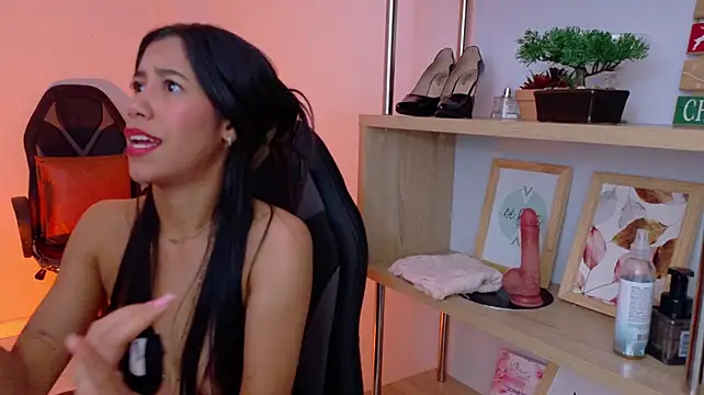 EmmiShery – Live XXX-chat