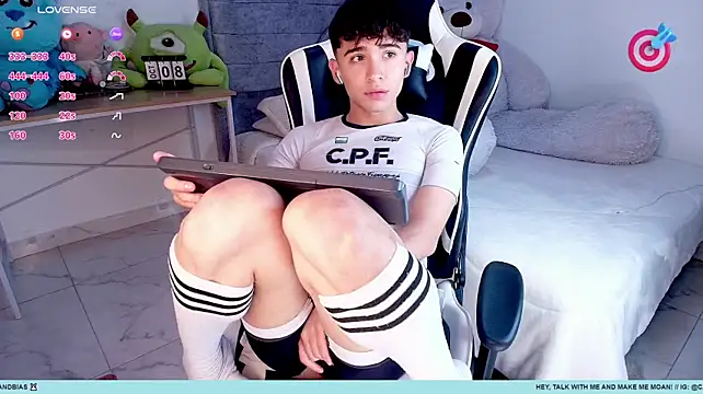 Niico_Cruz Live XXX-chat