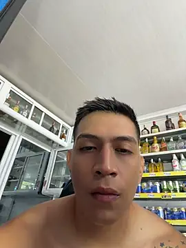 OliverWest04's Live XXX Chat