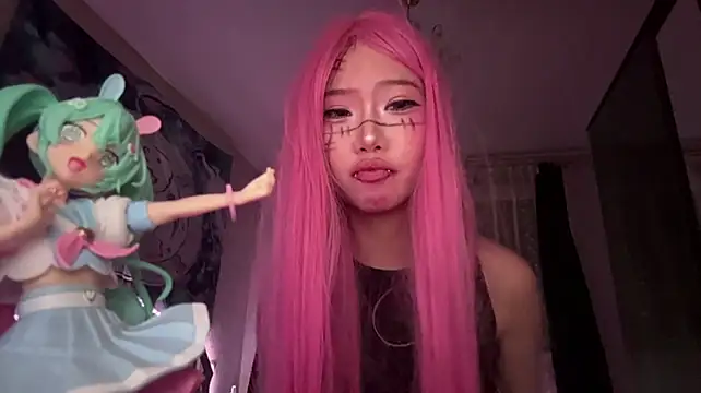 DelorasHemp's Live XXX Chat