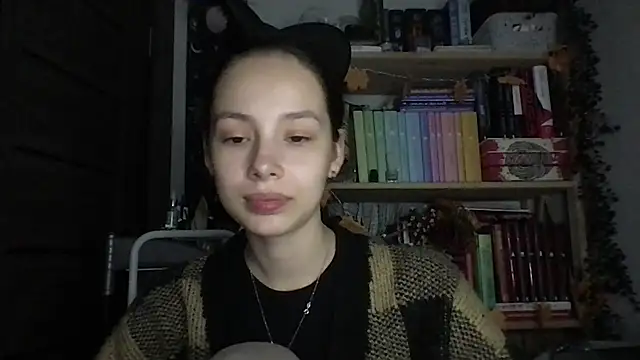 Yuna5343 Chat XXX in diretta