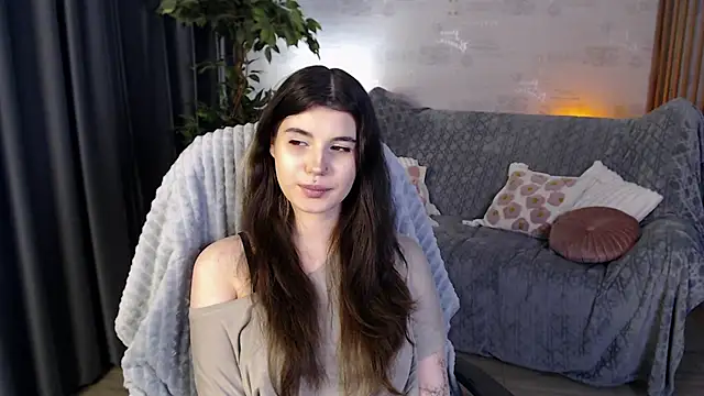 AnoraDarkk Chat XXX in diretta