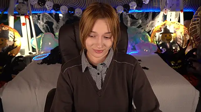 LizzaMoonn live XXX chat