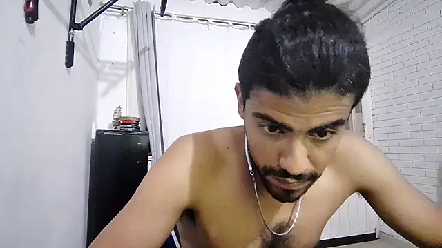 JBond007BBC Chat XXX live