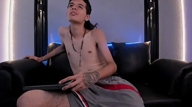 Rick_x_ Chat XXX in diretta