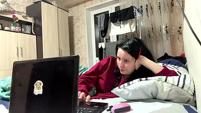 ClaudeBlitz live XXX chat