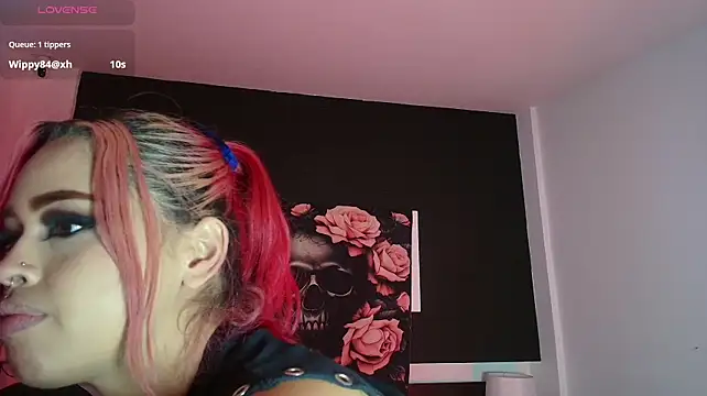 EvaaFoxxy1 live XXX chat