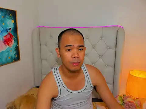 AsianZero Adlı Modelin Canlı XXX Sohbeti