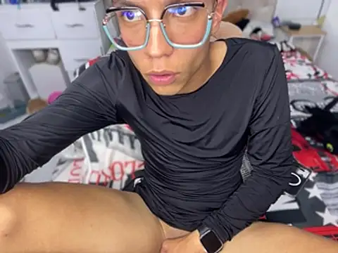 XXX chat uživo modela Andres_boy252
