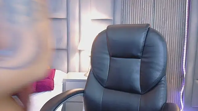دردشة GabyMoreau الجنسية المباشرة