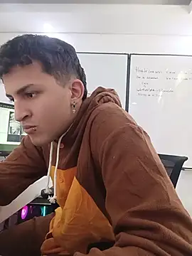 Chat XXX ao vivo de Axel_Romanov