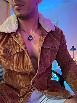 Chris_Clarck লাইভ XXX চ্যাট