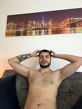 XXX chat uživo modela AmadeoWild