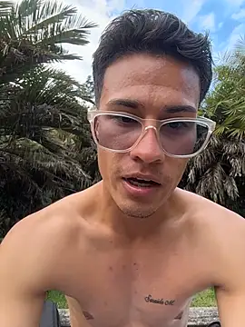 XXX chat uživo modela TavoHot_