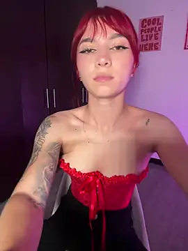 yourfavcami Adlı Modelin Canlı XXX Sohbeti