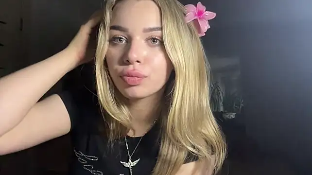MeaganRisewick Chat XXX in diretta