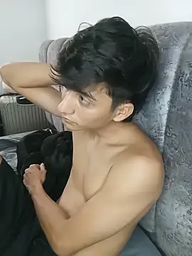 Andy_Kein Chat XXX in diretta