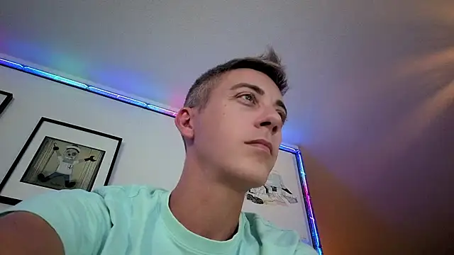 Chat XXX en directo de 1Hugo1